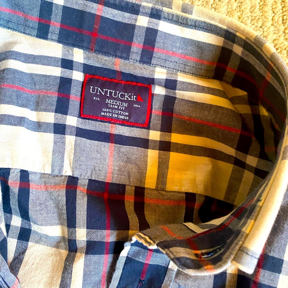 Men’s UNTUCKIT plaid button up Medium M